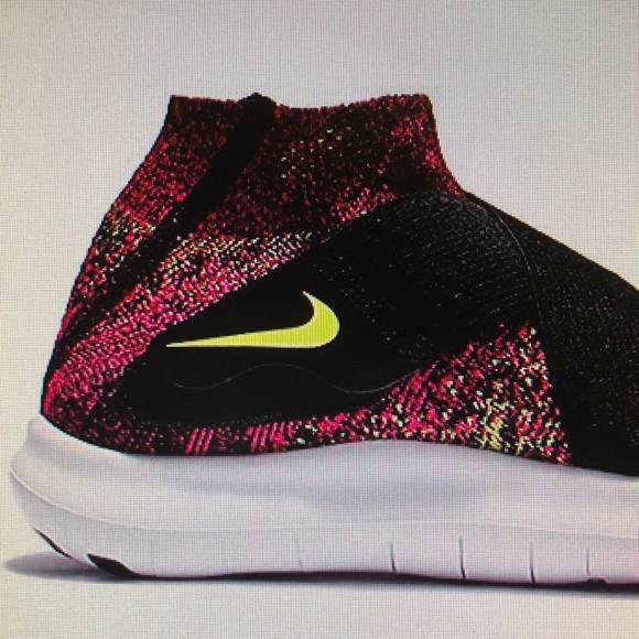 Nike Shoes - NIKE FREE RUN MOTION FLYKNIT RUNNING SHOES